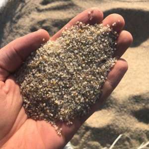 Где используется кварцевый песок?